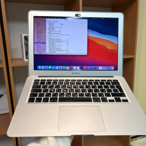 MacBook Air 13" Early 2014 i5 4/128Gb (Лот 636)